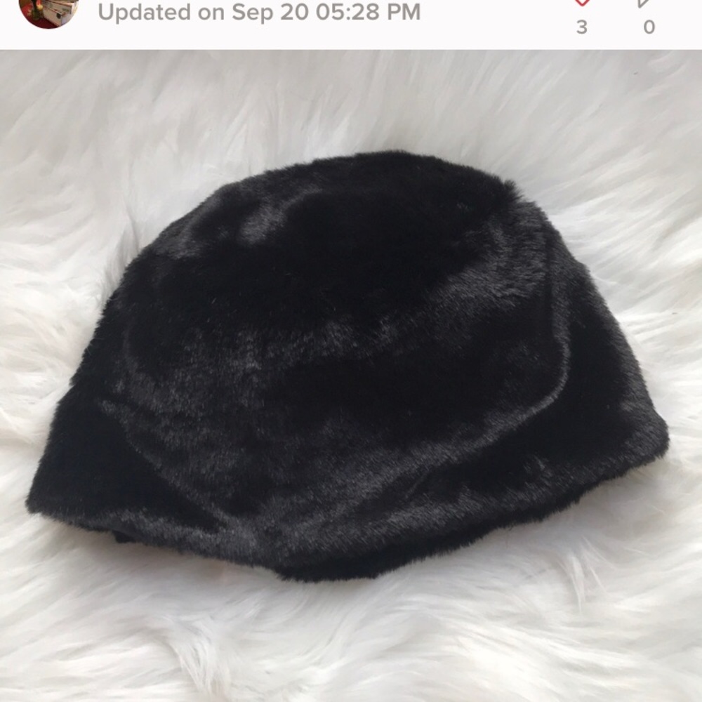 Ivanka Trump fur faux hat